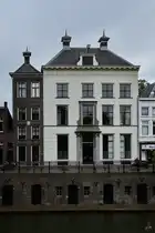 Payenborg ist ein Stadtschloss aus dem 14. Jahrhundert und dient heute als Wohn- und B�rogeb�ude. (Utrecht, September 2026)