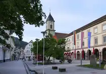 Bad Wildbad, Blick �ber den Kurplatz mit der evangelischen Stadtkirche, Sept.2026
