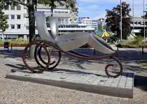 Pforzheim, Kunstwerk am Waisenhausplatz, Sept.2026