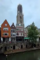 Der Vismarkt entlang der Oudegracht gilt als der �lteste Markt von Utrecht. (September 2026)