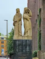 Das Denkmal f�r das gefallene Eisenbahnpersonal in Utrecht wurde 1949 zum Gedenken an die Mitarbeiter der Niederl�ndischen Eisenbahnen errichtet, die im Zweiten Weltkrieg ums Leben kamen. (September 2026)