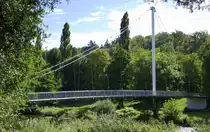 Pforzheim, Fu�g�ngerh�ngebr�cke �ber die Enz, nahe dem Heitzkraftwerk, Sept.2026