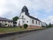 Pl�tscheid, Pfarrkirche St. Antonius der Einsiedler, erbaut 1929 (18.07.2026)