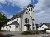 Schwirzheim, Pfarrkirche St. Margareta, erbaut von 1923 bis 1925 (19.07.2026)
