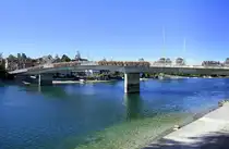 Stein am Rhein, die Rheinbr�cke, seit R�merzeiten bestand hier ein Rhein�bergang, die heutige Br�cke stammt von 1971-74, Sept.2026