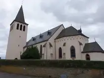 Roth, Pfarrkirche St. Antonius, neugotischer Saalbau von 1892 (20.07.2026)