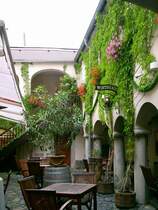 ZITTAU - Innenhof hist. Wirtshaus, Foto von 2005