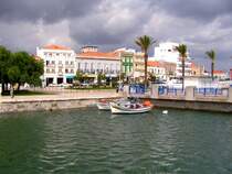 PORTIM�O (Concelho de Portim�o), 18.10.2005, Blick vom Cais Gil Eanes auf den Uferweg Ribeirinha