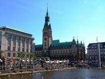 HAMBURG, 20.06.2005, Blick auf das Rathaus