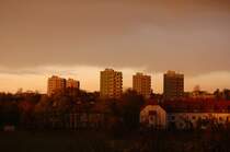 So sehen unsere Wohnblocks aus. Die wurden, glaube ich Ende 70ger gebaut.