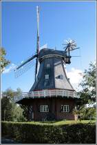 Die Mhle  Venti Amica  (Freundin des Windes) in Wyk auf Fhr ist ein 1879 erbauter Galeriehollnder. 31.08.2006