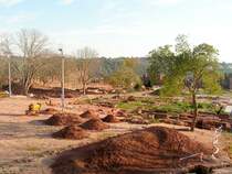 SILVES (Concelho de Silves), 24.01.2005, Blick von der Burgmauer in den Burghof, der aufgrund von Ausgrabungsarbeiten seinerzeit nicht betreten werden durfte