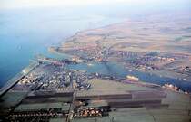 Alte Luftaufnahme von Brunsb�ttel mit Schleuse zum Nord-Ostseekanal aus dem Jahr 1965