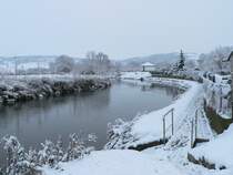 Laucha winterlich - 25.11.2008 - Blick vom Weg zur Tpfergasse Richtung Grotte und Pegelhuschen
