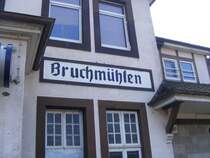 Bahnhof Bruchmhlen bei Melle im Landkreis Osnabrck
dieser liegt auf der Strecke zwischen Bielefeld-Herford-Bnde-Melle-Osnabrck-Bad Bentheim.