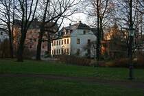 Das letzte Licht eines Dezembernachmittags 2006 erleuchtet die Huser am Chemnitzer Schlossberg.