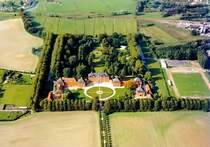 Luftaufnahme vom Schlo� Kl�tz - Mecklenburg Vorpommern - 1992