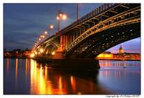 Das Foto wurde am 25.02.09 unterhalb des Hochkreise in Kastel aufgenommen, und zeigt die Theodor Heussbr�cke von Kastel nach Mainz.