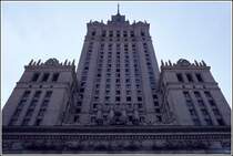 Kulturpalast in Warschau. Scan eines Dias aus dem Jahr 1974.
