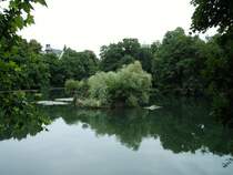 Ein Teich an der Haroldstra�e in D�sseldorf.