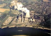 Kraftwerk am Rhein (N�he Duisburg) - 