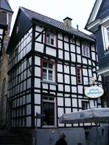 Ein Fachwerkhaus in der Altstadt von Hattingen am 15. April 2009.