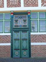 Ein typisches  Altl�nder Tor  Prunkpforte in Gehrden; 18.04.2009