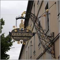 Wirtshausschild der  Julius-Spital Weinstuben  in Wrzburg. 05/2009