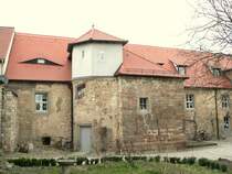 Laucha an der Unstrut - R�ckansicht des Pfarrhauses mit historischem Treppenturm - Foto vom 22.03.2009 