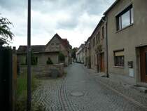 Laucha an der Unstrut - Blick von der Unstrut her in die Herrenstra�e - Foto vom 12.06.2009