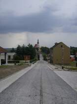 Priorsberg, mit Blick auf Kloster Neuzelle vor dem groen Regen, am 04.07.09
