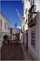 Die Arco da Vila in der Altstadt von Faro im Jahr 1998. Scan vom Dia.