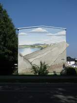 Grevesm�hlen; Kunstwerk an einem Wohnblock an der Kl�tzer Stra�e 02.07.2009