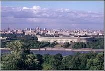 Blick vom Lenin-H�gel �ber die Moskwa auf das Lenin-Stadion und die Stadt im August 1974. Scan vom Dia.