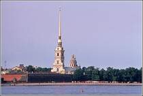 Die Peter und Paul Kathedrale in der gleichnamigen Festung. Scan eines Dias vom August 1974. Damals hie� St. Petersburg noch Leningrad.