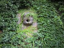 Das Bild zeigt den Geizigen B�cker. Den geizigen B�cker sieht man in Saarbr�cken an der Schlo�mauer direkt neben der Schlo�kirche.