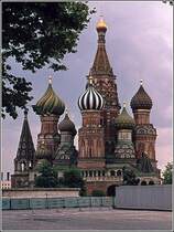 Die Basilius-Kathedrale am Roten Platz. Im August 1974 waren leider groe Teile des Roten Platzes durch Bauzune versperrt. Scan vom Dia.