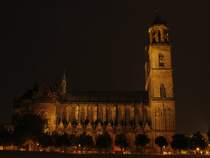 Magdeburg @night. Auf dem Foto ist der Magdeburger Dom zu sehen, welcher in diesem Jahr seinen 800. Geburtstag feiert. Fotografiert am 12.08.2009.