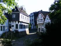 Alte Wohnh�user am Siegfried-Reda-Platz