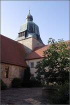Der Bau des Turmes des Schlosses Frstenau geht auf das Jahr 1344/45 zurck. Der Osnabrcker Frstbischof Gottfried von Arnsberg lie ihn als Festungsturm mit Wohnteil errichten. Die brigen Gebude des Schlosses entstanden in den folgenden ca. 250 Jahren.