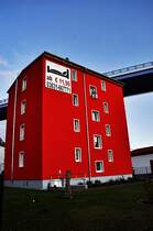 die preiswerten Pl�tze gibt es also auf der Fensterbank oder....
mu� der K�pt'en fl�chten, Stralsund 18.10.09