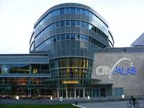 Das City Palais am Knig-Heinrich-Platz in Duisburg am 6. November 2009. 
