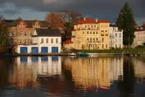 BERLIN, 15.11.2009, an der Spree  im Ortsteil Friedrichshagen