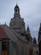 25.11.09 Frauenkirche vom Terrassenufer (Malerblick)

