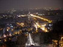 Blick von der Dresdner Schwebebahn zum Schillerplatz