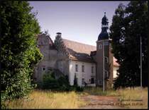 Rckseite des Schlo Neudeck im Ortsteil Neudeck. Das sehr hbsche Schlo, in idyllischer Lage an der Schwarzen Elster mit schnem Park, sucht derzeit einen Pchter z.B. als Reiterhof. 23.07.06