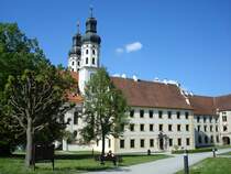 Kloster Obermarchtal,Alb-Donau-Kreis,
geht auf das Jahr 776 zurck,
das sehenswerte Mnster,
Mai 2008