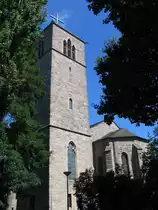 Kassel Rothenditmold die kath. Kirche St.Joseph. Erbaut 1906 auf dem Rothenberg von Kommerzienrat Peter Wegmann, Inhaber der Wagonfabrik Wegmann und Co. Im zweiten Weltkrieg sehr stark zerst�rt und ausgebrannt wurde sie dann in vereinfachter Form wiederaufgebaut.