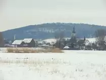 Laucha an der Unstrut - Blick zur Kirche - links die alte M�hle - 17.01.2010 
