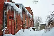 nicht nur die Stra�en und Landschaften sehen winterlich aus in Stralsund, auch manche H�user, 14.02.2010